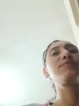 valeriaswang Lucas online show from September 17, 2025, 10:56 pm