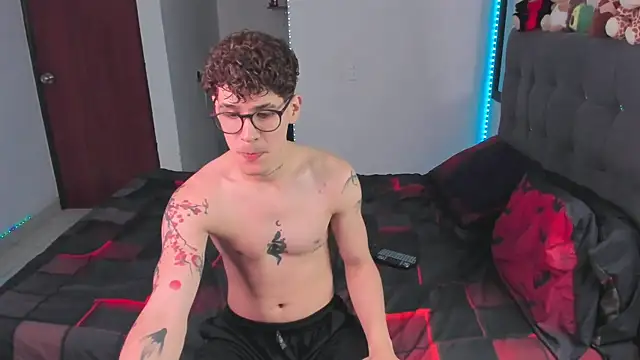 Snapshot of andybxby chatting on November 26, 2025, 11:27 pm andybxby online show from November 26, 2025, 11:27 pm