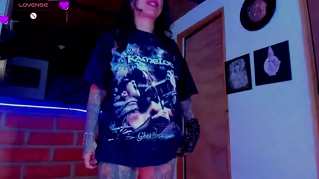 Snapshot of ink_demonxxx chatting on November 30, 2025, 12:55 am ink demonxxx online show from November 30, 2025, 12:55 am