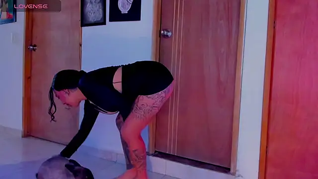 Snapshot of ink_demonxxx chatting on November 30, 2025, 1:01 pm ink demonxxx online show from November 30, 2025, 1:01 pm