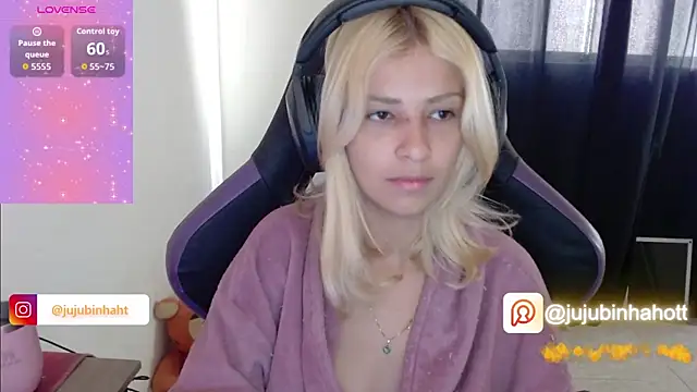 jujubinhahot online show from October 21, 2025, 9:41 am