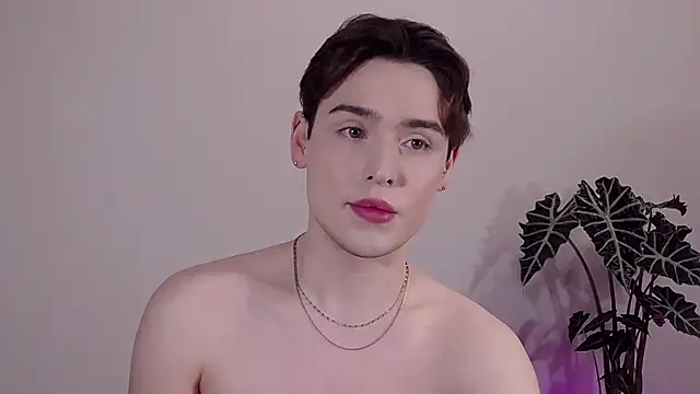 Snapshot of RobbyCharming chatting on May 10, 2026, 6:28 am RobbyCharming online show from May 10, 2026, 6:28 am