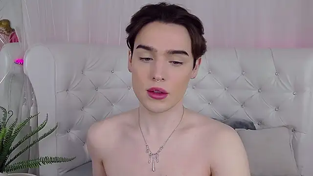 Snapshot of RobbyCharming chatting on April 19, 2026, 4:35 am RobbyCharming online show from April 19, 2026, 4:35 am