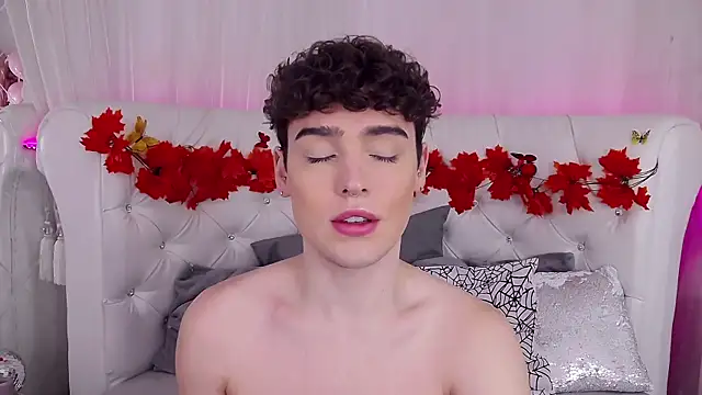 Snapshot of RobbyCharming chatting on October 31, 2025, 3:47 am RobbyCharming online show from October 31, 2025, 3:47 am