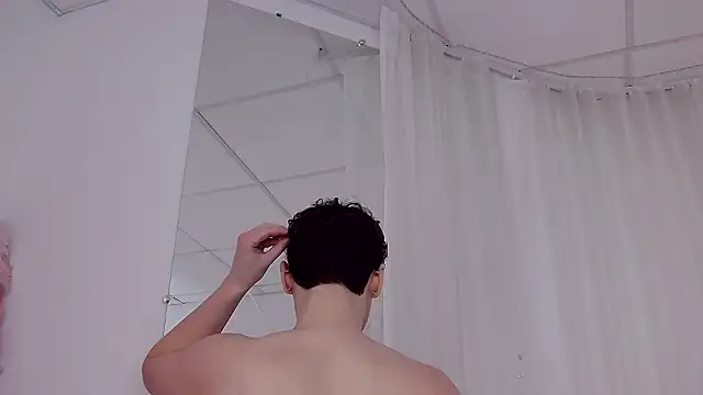 Snapshot of RobbyCharming chatting on February 1, 2026, 5:06 am RobbyCharming online show from February 1, 2026, 5:06 am