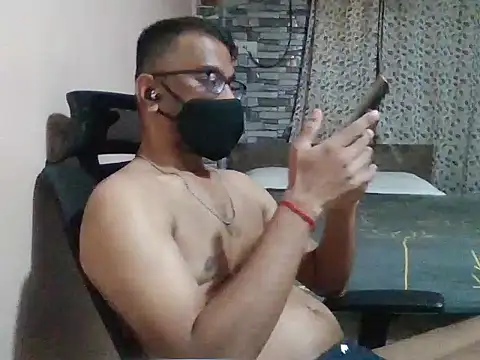 Snapshot of sexx4 chatting on May 5, 2026, 10:35 pm sexx4 online show from May 5, 2026, 10:35 pm
