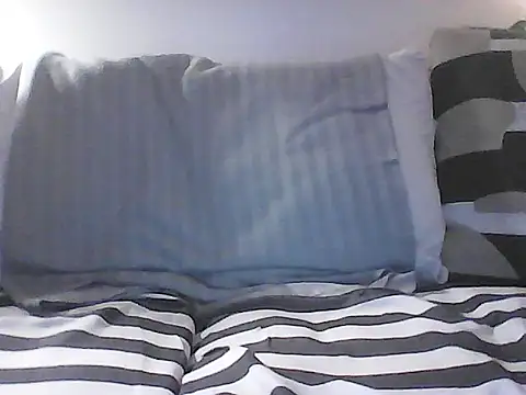 Malcomvs97 online show from February 4, 2026, 9:10 pm