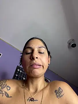 Snapshot of charlotte_stevenss_ chatting on March 5, 2025, 8:21 pm charlotte stevenss online show from March 5, 2025, 8:21 pm