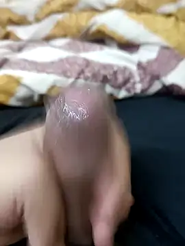 Snapshot of wrong_man25 chatting on December 5, 2025, 10:36 am wrong man25 online show from December 5, 2025, 10:36 am