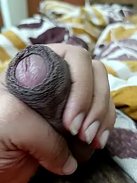 Snapshot of wrong_man25 chatting on February 6, 2025, 12:43 am wrong man25 online show from February 6, 2025, 12:43 am