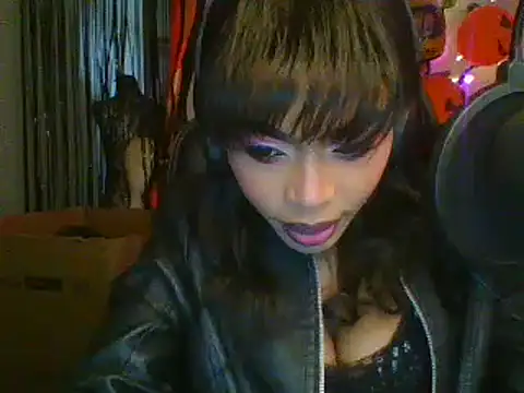 Snapshot of Anaconda2350 chatting on November 10, 2025, 8:08 am Anaconda2350 online show from November 10, 2025, 8:08 am