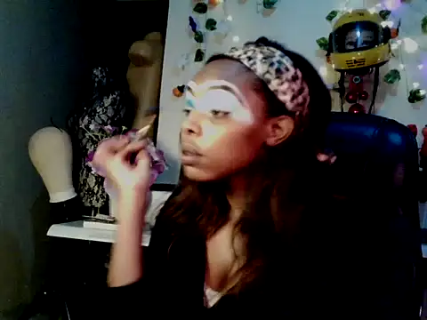 Snapshot of Anaconda2350 chatting on April 7, 2026, 9:38 pm Anaconda2350 online show from April 7, 2026, 9:38 pm