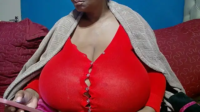 CUTEFIRMMELONSS online show from May 31, 2026, 3:45 am