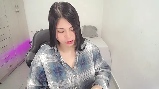 Youlittlepervertt  online show from January 11, 2026, 5:14 am