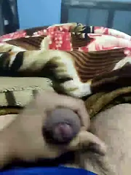 Snapshot of Deshilund9 chatting on January 10, 2025, 2:55 pm Deshilund9 online show from January 10, 2025, 2:55 pm