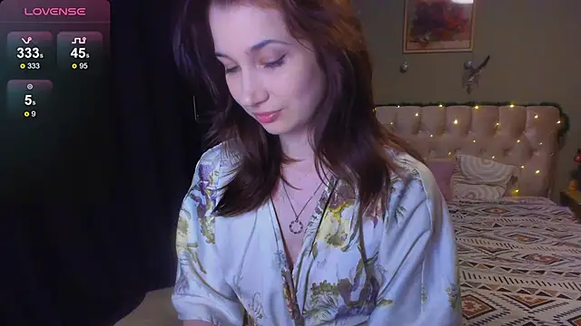 Snapshot of Carina_E chatting on January 15, 2026, 12:08 pm Carina E online show from January 15, 2026, 12:08 pm