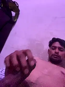 Snapshot of thegoldensexting420 chatting on October 2, 2025, 5:55 am thegoldensexting420 online show from October 2, 2025, 5:55 am