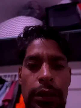 Snapshot of thegoldensexting420 chatting on October 17, 2025, 7:33 am thegoldensexting420 online show from October 17, 2025, 7:33 am