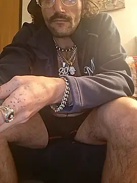 DAdrizzleman4187 online show from April 1, 2026, 5:42 am