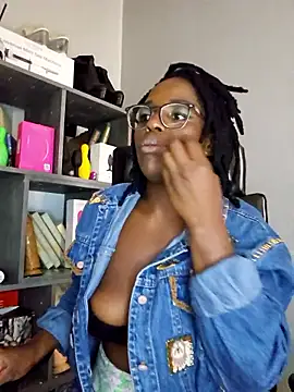 Snapshot of Shaniko89 chatting on February 1, 2026, 7:17 am Shaniko89 online show from February 1, 2026, 7:17 am