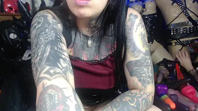 Snapshot of Astartexxx chatting on March 9, 2026, 9:02 am Astartexxx online show from March 9, 2026, 9:02 am