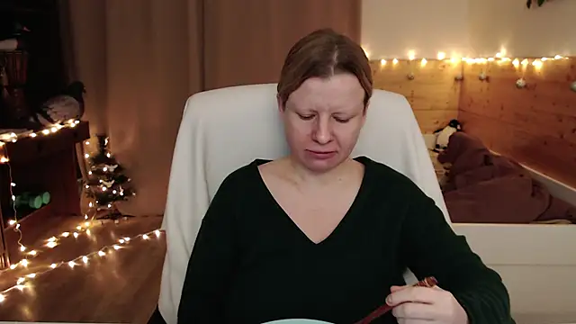 Snapshot of Exponent_5 chatting on January 3, 2025, 8:32 pm Exponent 5 online show from January 3, 2025, 8:32 pm