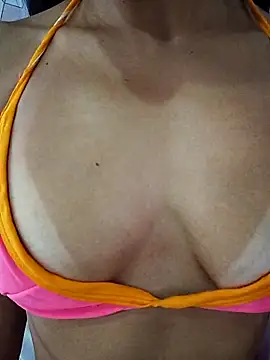 Snapshot of jessy905 chatting on April 1, 2026, 12:50 pm jessy905 online show from April 1, 2026, 12:50 pm