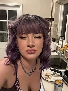 liquidxlogan online show from May 7, 2026, 9:18 pm