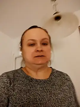 Snapshot of She-devilx chatting on March 13, 2025, 10:10 pm She-devilx online show from March 13, 2025, 10:10 pm