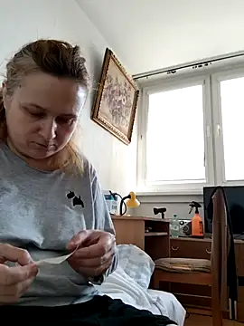 Snapshot of She-devilx chatting on November 4, 2025, 11:25 am She-devilx online show from November 4, 2025, 11:25 am