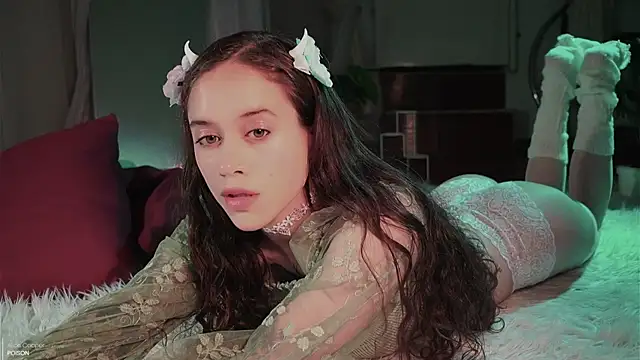  Avriles  online show from February 5, 2026, 1:01 am