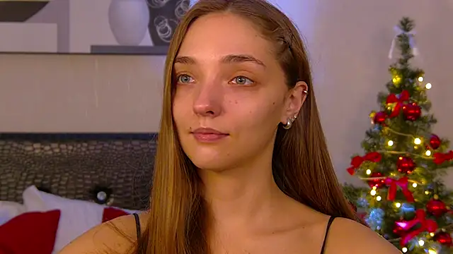 VirginieCruz online show from December 23, 2025, 5:40 am