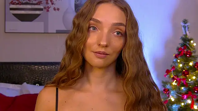 VirginieCruz online show from December 2, 2025, 7:15 pm