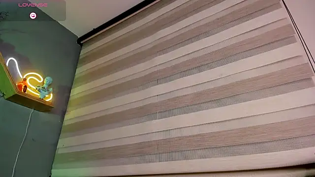 Snapshot of Marcelinee__ chatting on December 5, 2024, 2:04 am Marcelinee   online show from December 5, 2024, 2:04 am