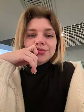 ValenciaShock online show from February 15, 2026, 6:58 am