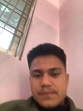 Hullax online show from February 16, 2026, 2:54 am