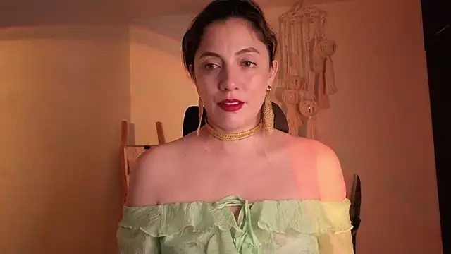 Mala Bad online show from November 10, 2025, 5:29 pm