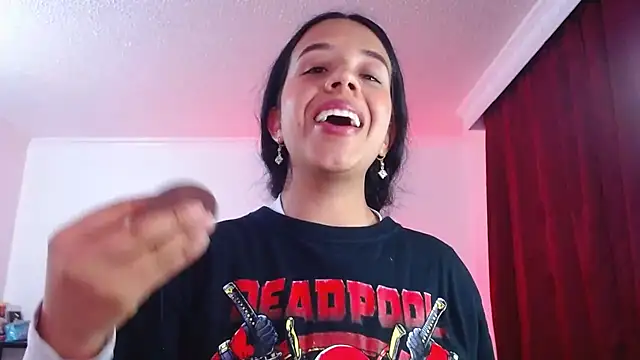 Snapshot of VALERY_MEER chatting on October 17, 2025, 11:50 pm VALERY MEER online show from October 17, 2025, 11:50 pm