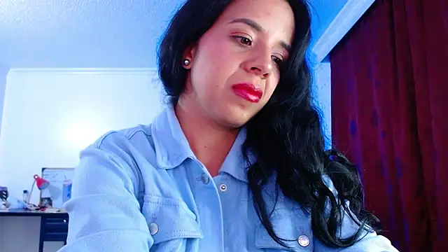 Snapshot of VALERY_MEER chatting on September 24, 2025, 1:35 am VALERY MEER online show from September 24, 2025, 1:35 am