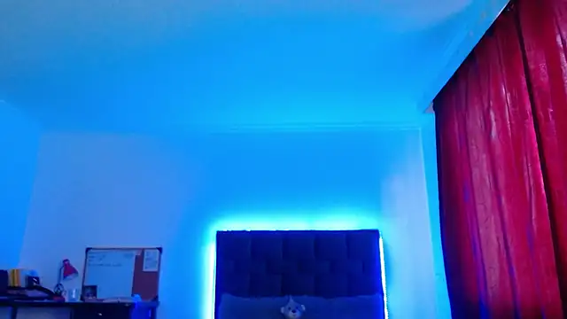 VALERY MEER online show from February 12, 2026, 12:27 pm