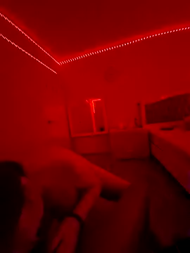 Sweetieboi04 online show from April 22, 2026, 1:29 pm