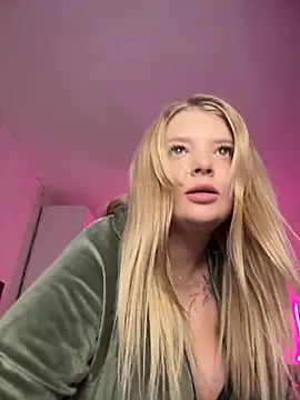 Snapshot of OdriOlsens chatting on December 17, 2025, 12:21 pm OdriOlsens online show from December 17, 2025, 12:21 pm