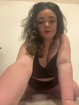 Snapshot of peaches006 chatting on January 18, 2025, 11:33 pm peaches006 online show from January 18, 2025, 11:33 pm