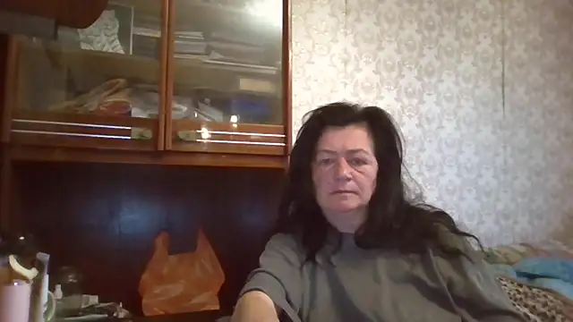 GypsiQueen2 online show from November 16, 2025, 5:34 am