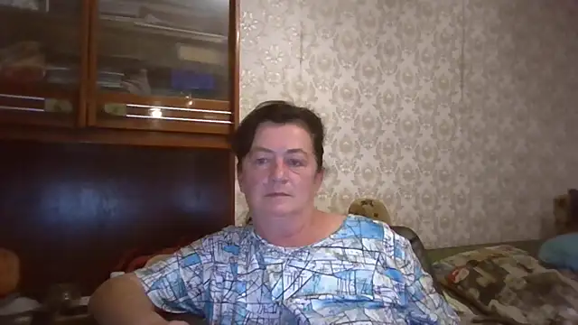 GypsiQueen2 online show from September 14, 2025, 7:14 pm