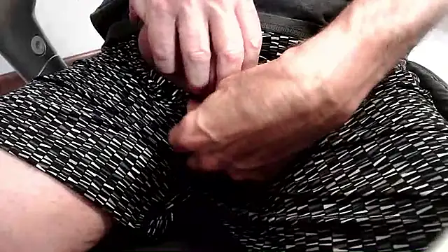 Cheaptriterry online show from September 15, 2025, 5:13 pm