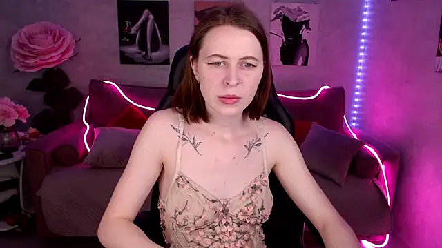 tiffany  burn online show from March 17, 2025, 9:44 am