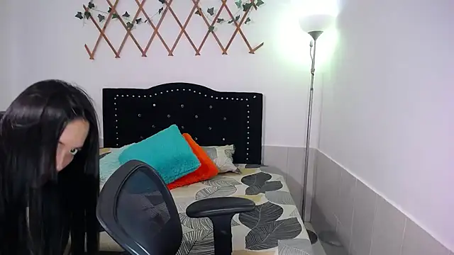 naughty girl 4u online show from January 13, 2026, 3:38 pm