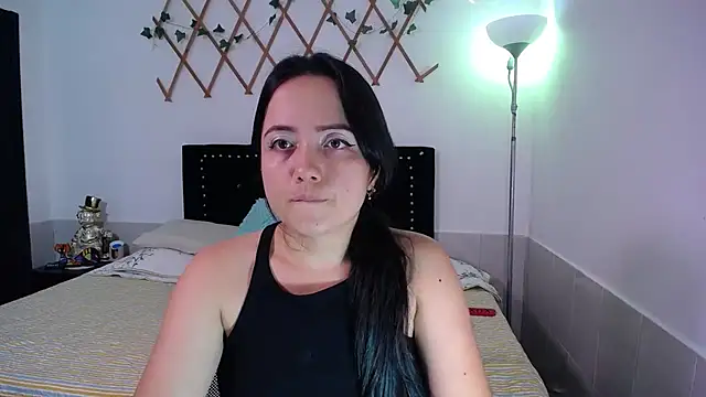 Snapshot of naughty_girl_4u chatting on November 21, 2025, 8:08 pm naughty girl 4u online show from November 21, 2025, 8:08 pm