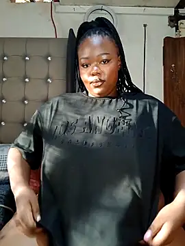 Snapshot of Aaaliyah445 chatting on February 6, 2026, 4:52 am Aaaliyah445 online show from February 6, 2026, 4:52 am